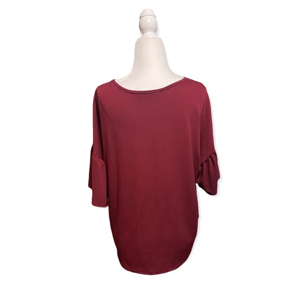 maroon short sleeve flowy blouse - Picture 2 of 3